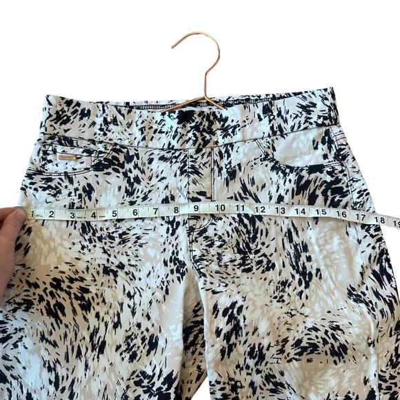 Nine West jeans multi color pull on longer shorts size 6 - Picture 3 of 7